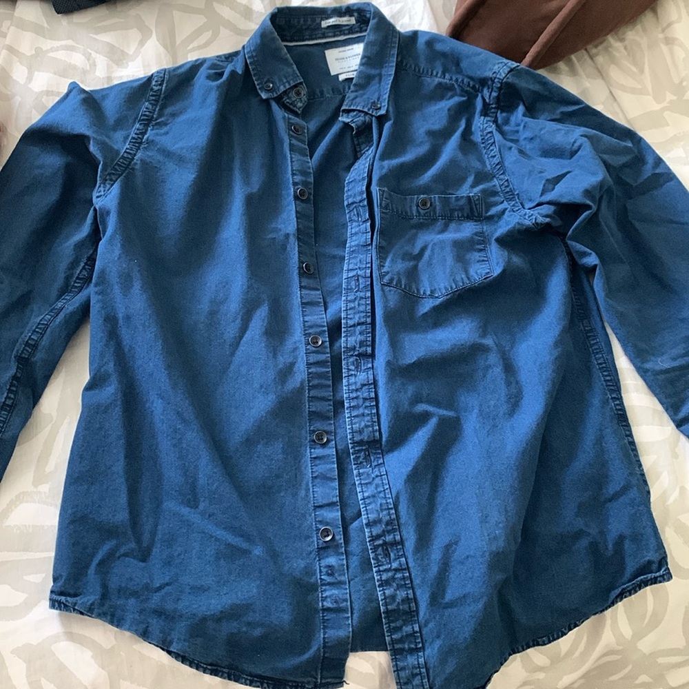 Men’s slim fit denim shirt
